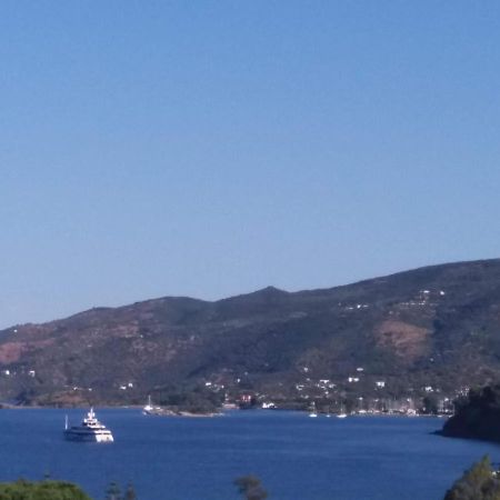 Poros Town Apartment In Poros מראה חיצוני תמונה