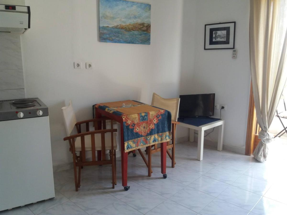 Poros Town Apartment In Poros מראה חיצוני תמונה